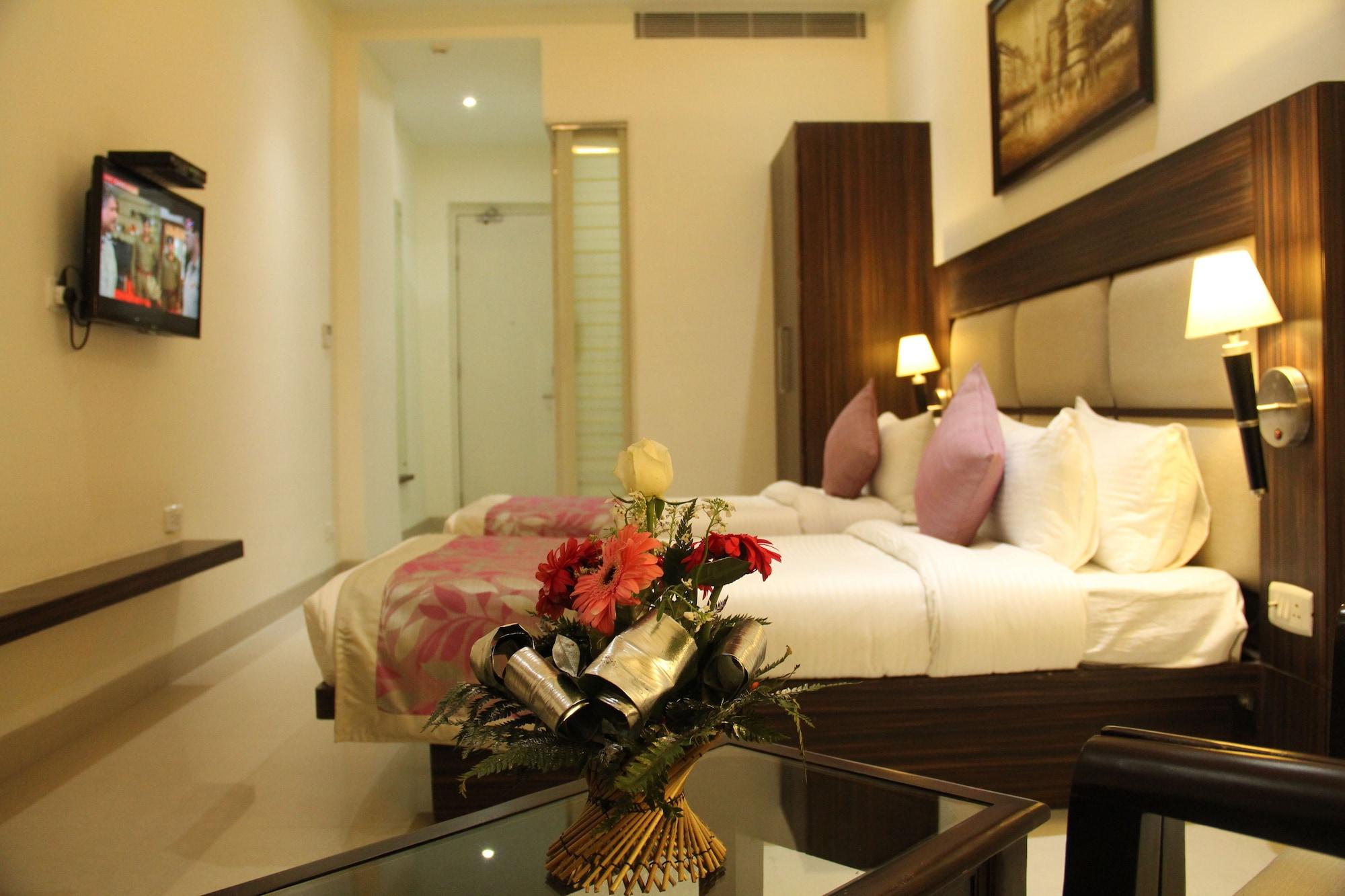 Bhawna Clarks Inn Agra Buitenkant foto